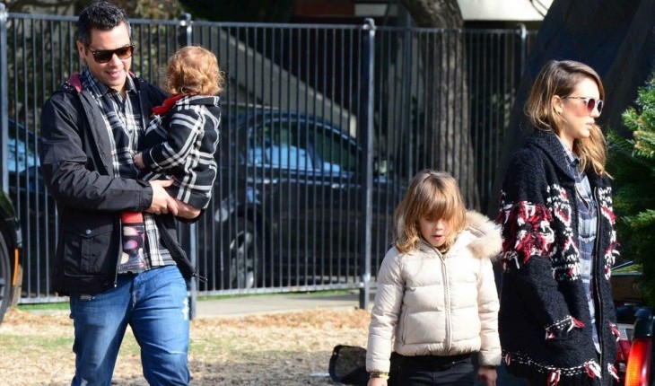 Celebrities and Their Kids Are Just Just Like Us: Jessica Alba and Cash Warren with daughters Honor and Haven