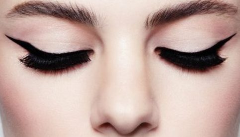 Cupid's Pulse Article: Beauty Advice: Mastering Liquid Eyeliner