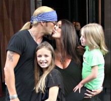 Bret Michaels Proposes to Girlfriend of 16 Years on TV