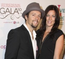 Jason Mraz Discusses Why Fiancee Tristan Prettyman is “The One”