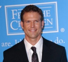 Former ‘Bachelor’ Travis Stork Is Engaged