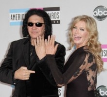 Gene Simmons Marries Longtime Girlfriend Shannon Tweed