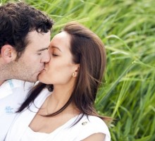 Dating Advice: 10 Kissing Tips to Read Before Your Next Makeout Session