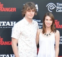 Rumor: Is Emma Roberts Dating ‘American Horror Story’ Actor Evan Peters?