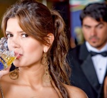 How to Redeem Yourself If You Get Drunk On a First Date