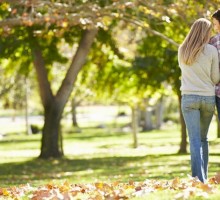 Date Idea: Take An Autumn Stroll