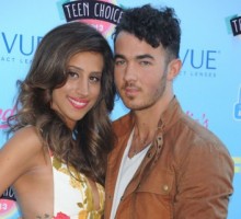 Danielle Jonas Debuts Tiny Baby Bump at 2013 Teen Choice Awards