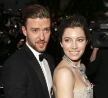 Newly Engaged Jessica Biel Wears Bridal Style Dress at Golden Globes