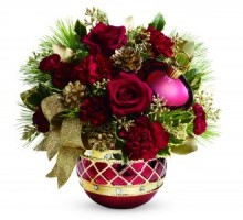 Giveaway: “Duck the Halls” Like the Robertson Family With Teleflora’s Festive Holiday Arrangements