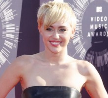 Miley Cyrus Makes Celebrity News With Homeless Date at VMA’s