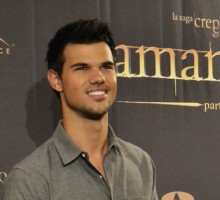 Celebrity News: Taylor Lautner Says Britney Spears Tried to Set Him Up with Her Sister Jamie Lynn