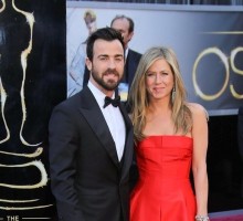 Jennifer Aniston Says Justin Theroux Gave Her “A Rock”
