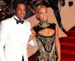 Celebrity Couple News: Jay-Z Sent Beyonce 10,000 Roses Before Super Bowl Halftime Show