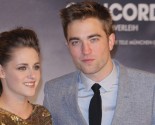 Celebrity Exes: Kristen Stewart Is 'So Happy' Ex Robert Pattinson is Batman
