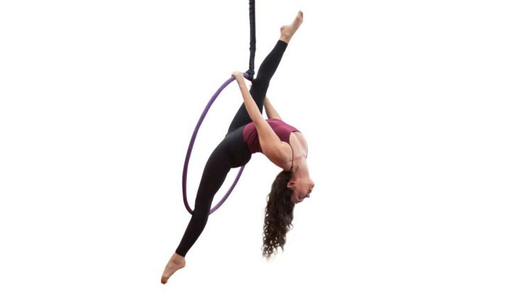 Cupid's Pulse Article: Celebrity Interview: Professional Aerialist & Celebrity Trainer Jill Franklin Talks About Aerial Physique, Fitness And Love Advice