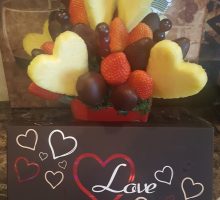 Make The People In Your Life Feel Special This Valentine’s Day With An Edible Arrangement