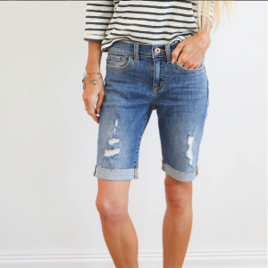 Cupid's Pulse Article: These Celebrity-Approved Denim Shorts Are the Cutting-Edge Fashion Trend for Summer